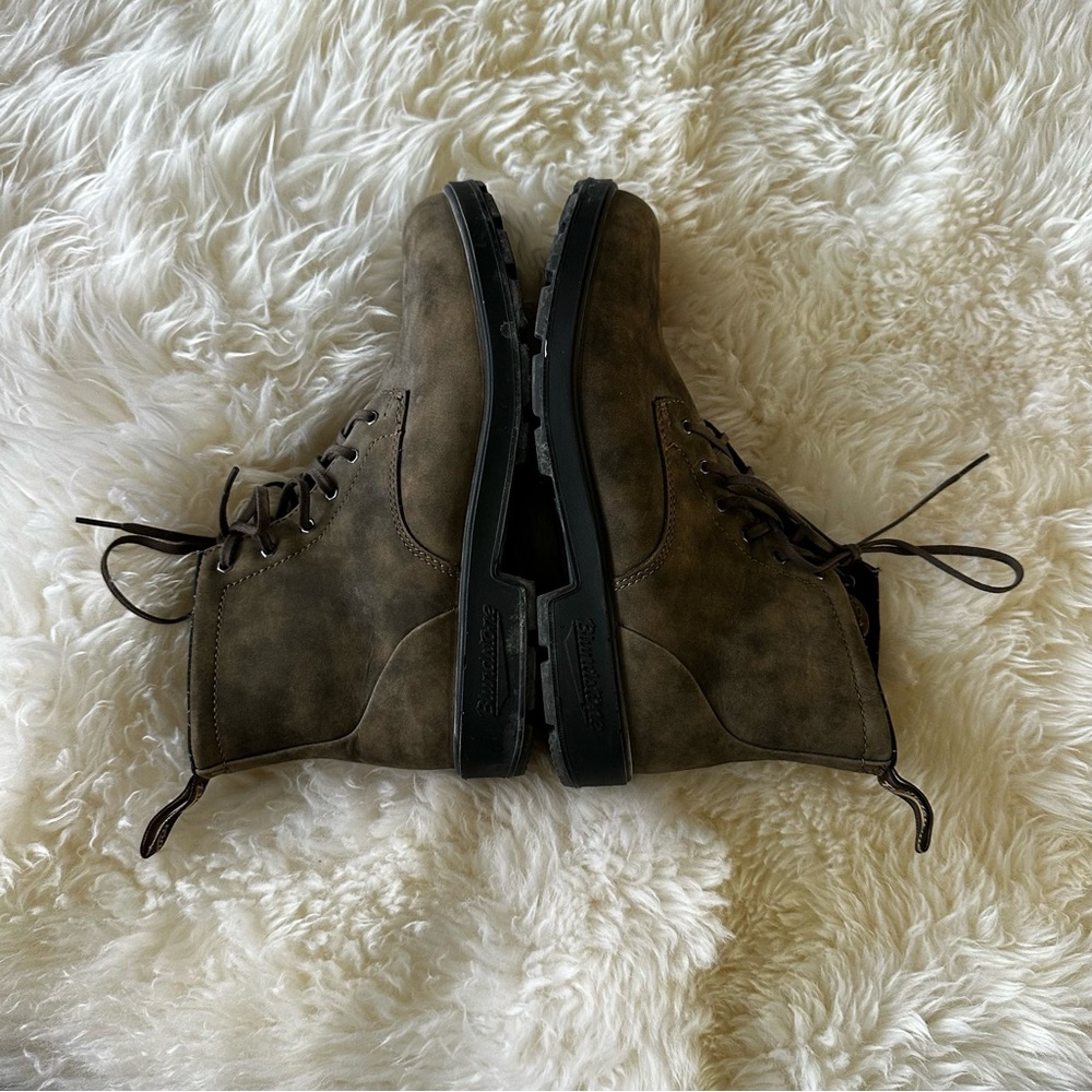 Blundstone 1930 Lace Up Leather Boot Men's Distressed Taupe Brown - Picture 14 of 16